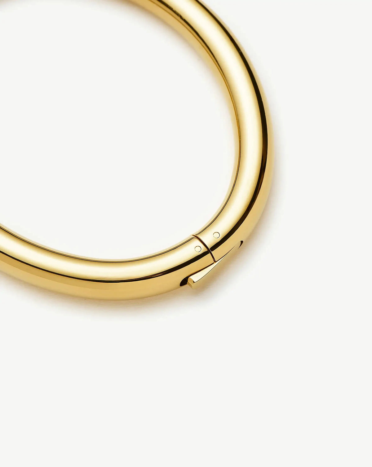 Chunky Round Hinged Bangle | 18ct Gold Plated