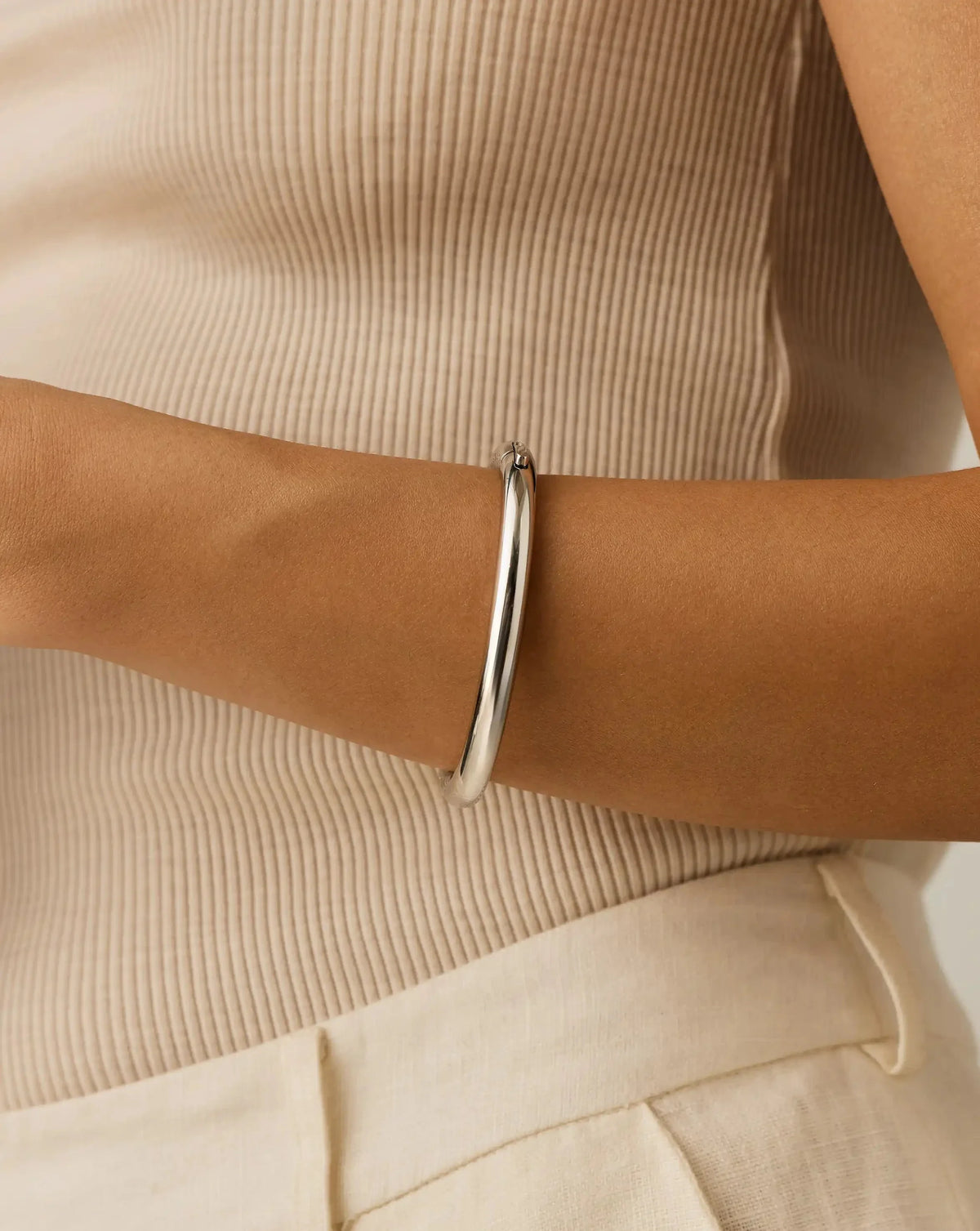 Chunky Round Hinged Bangle | Platinum Plated