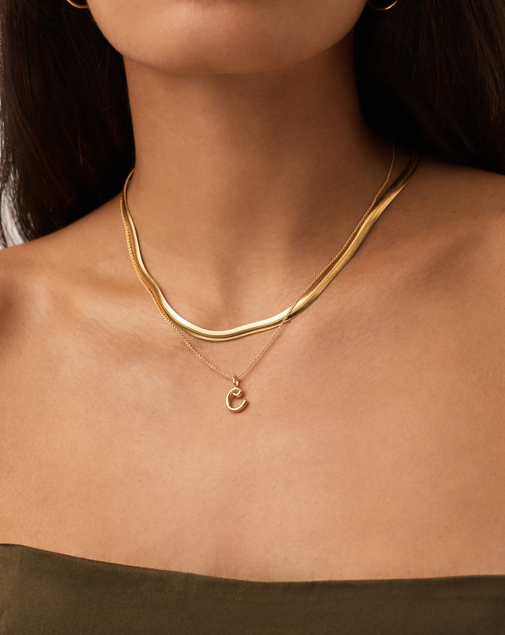 Curly Molten Mini Initial Necklace - C | 18ct Gold Vermeil