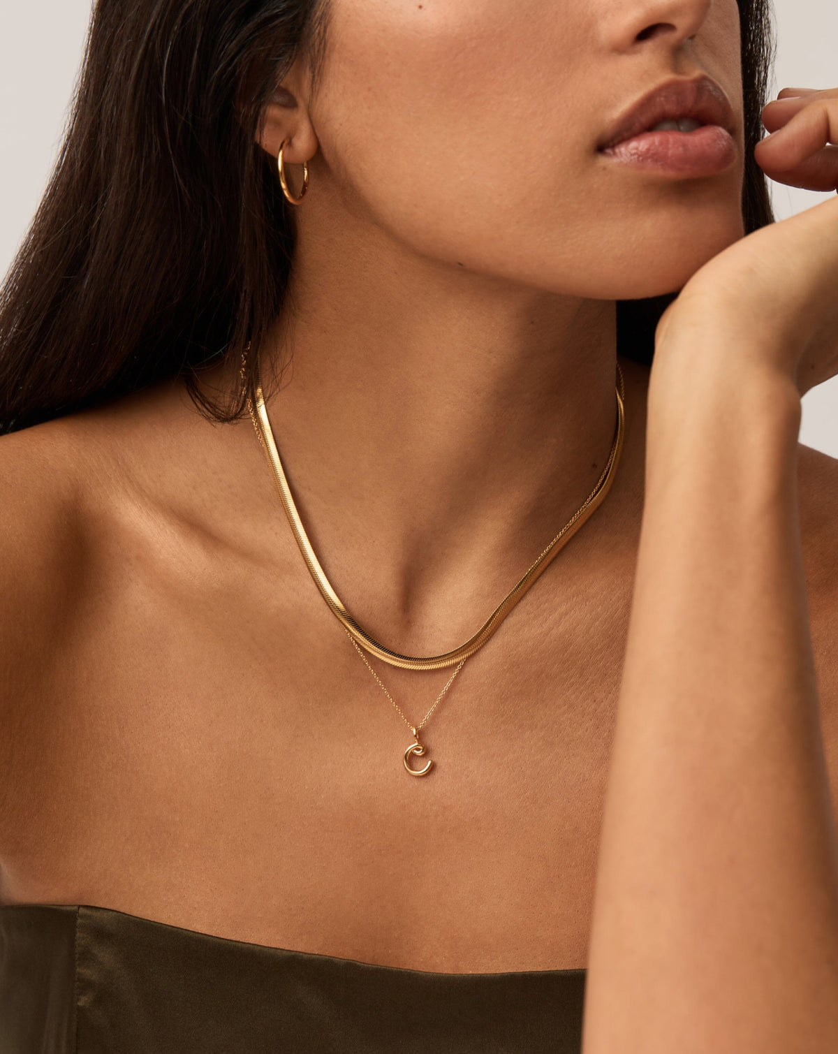 Curly Molten Mini Initial Necklace - C | 18ct Gold Vermeil