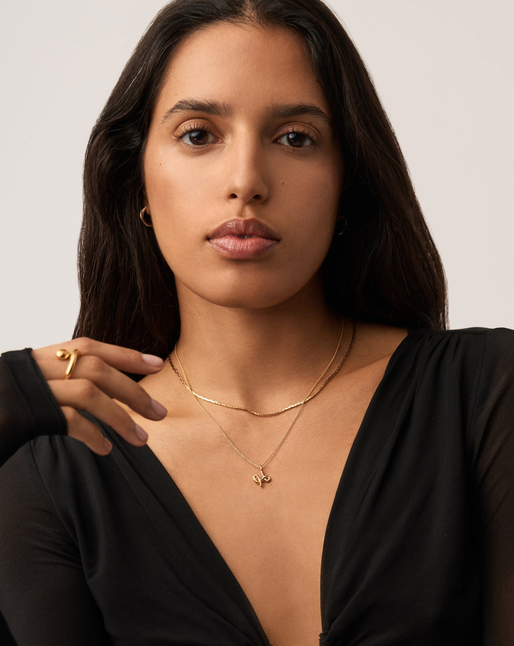 Curly Molten Mini Initial Necklace - H | 18ct Gold Vermeil