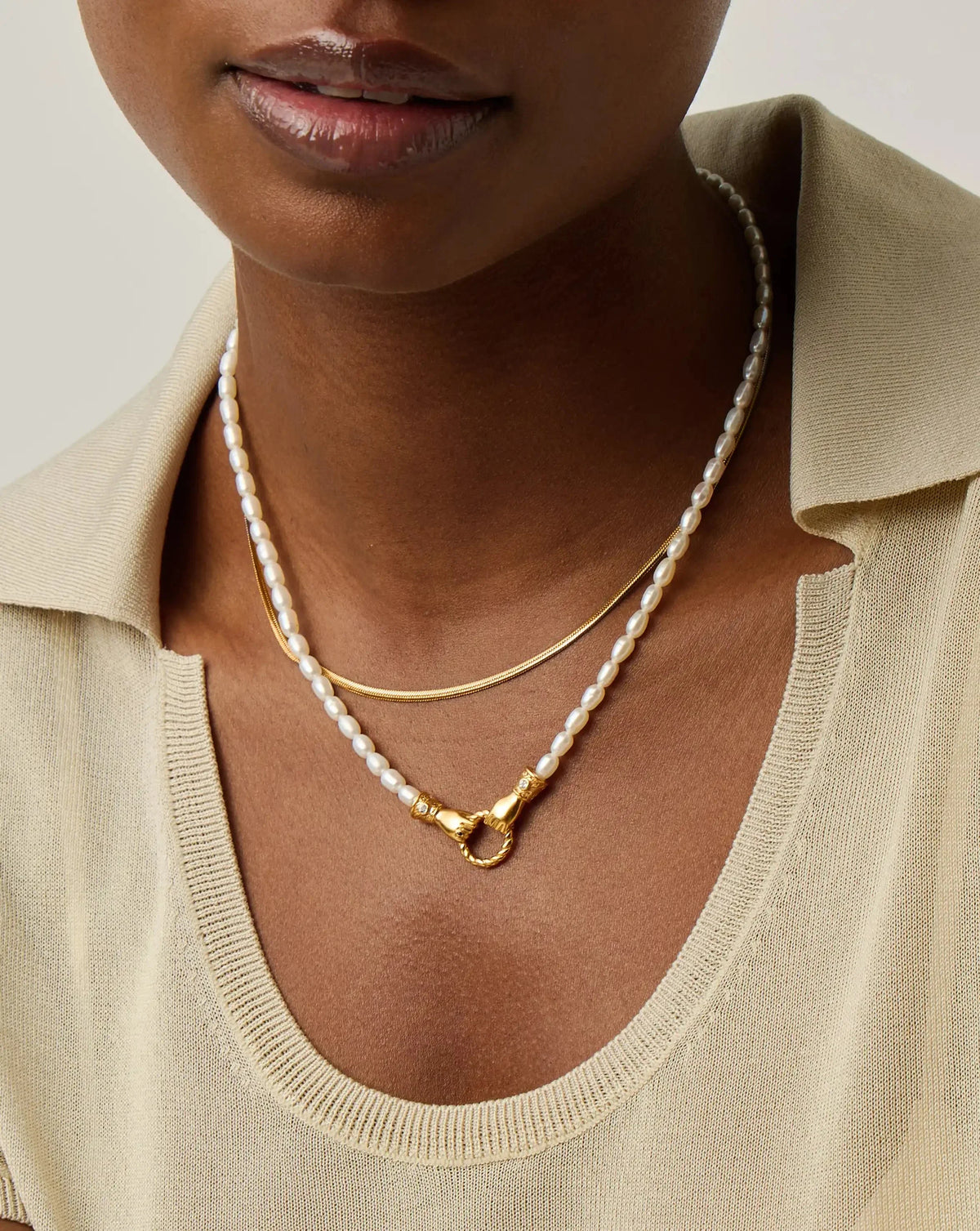 The In Good Hands Necklace Set | 18ct Gold Plated/Pearl & Black Onyx
