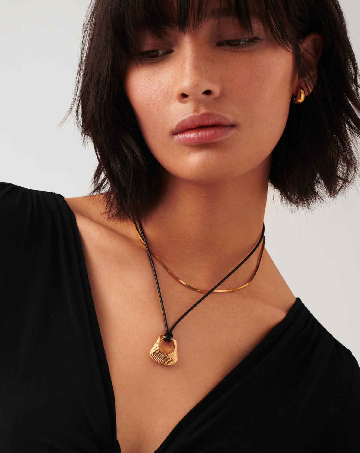 Hera Ridge Pendant Cord Necklace