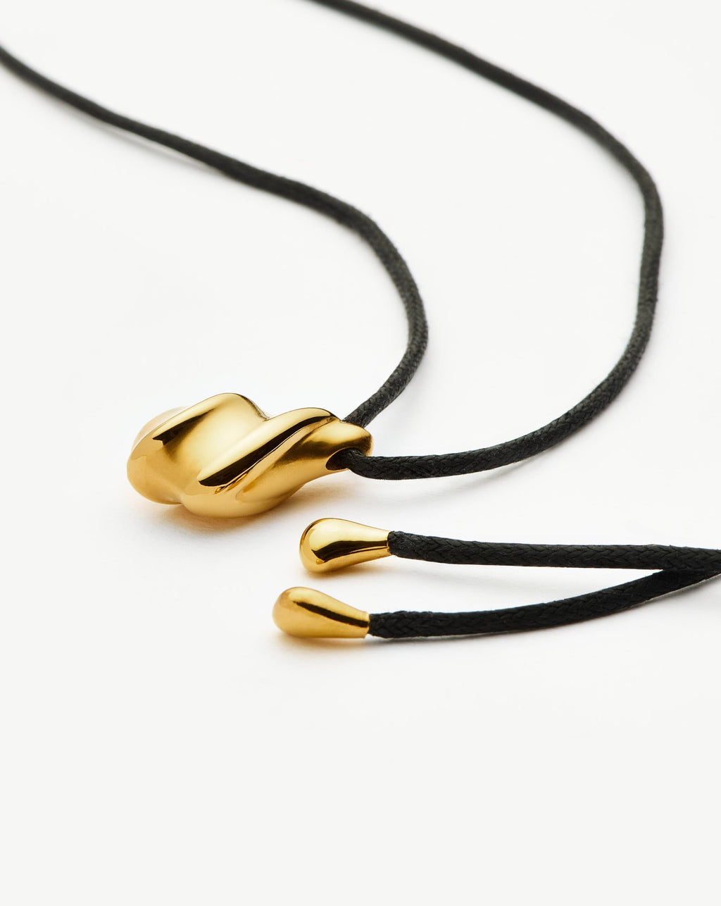 Savi Ridge Droplet Pendant Cord Necklace | 18ct Gold Plated